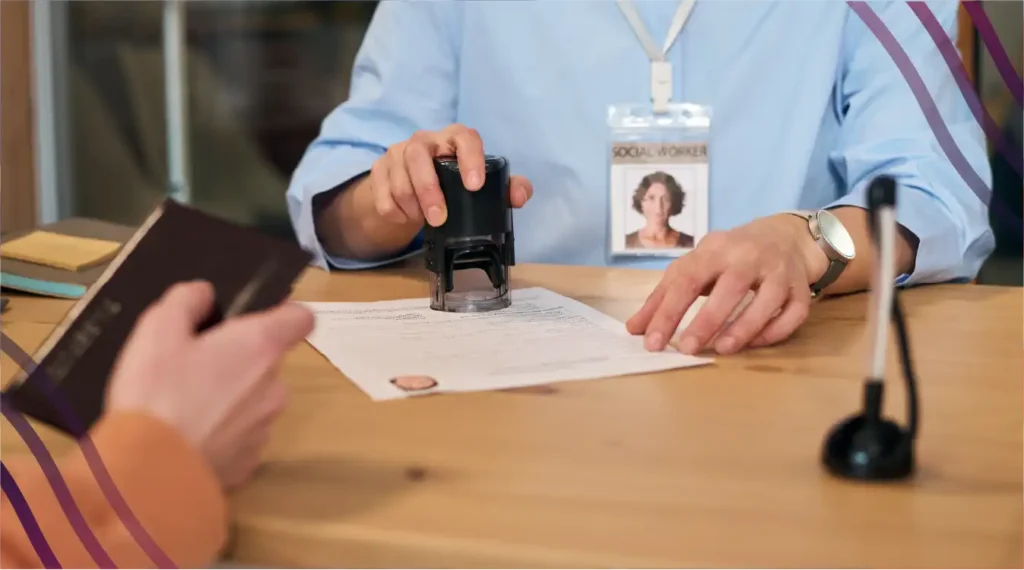 persona-aprovando-visa